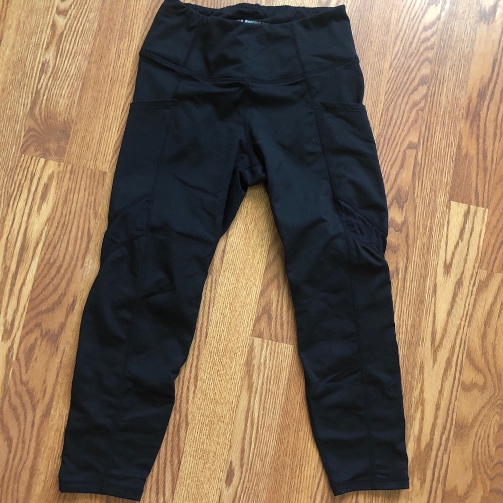 Bodybuilding.com cropped black leggings